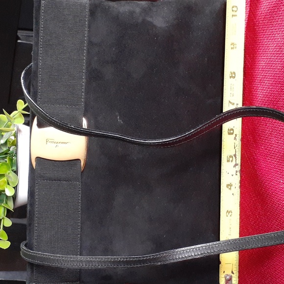 SALVATORE FERRAGAMO - Picture 9 of 17